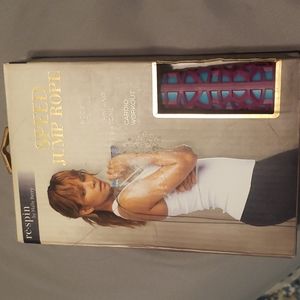 Speed jump rope Halle Berry